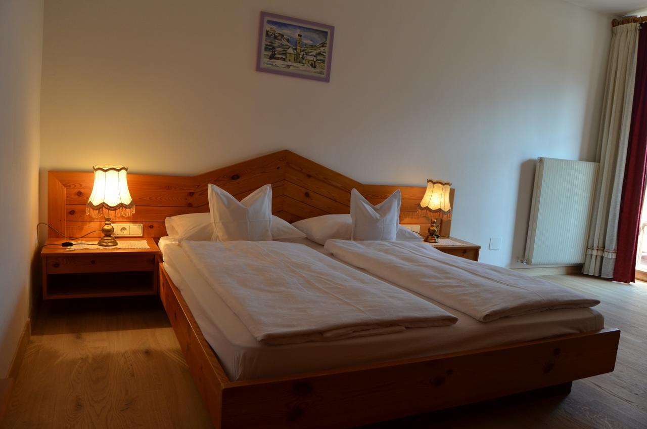 Hotel Eden Guesthouse มาร์เลงโก ภายนอก รูปภาพ